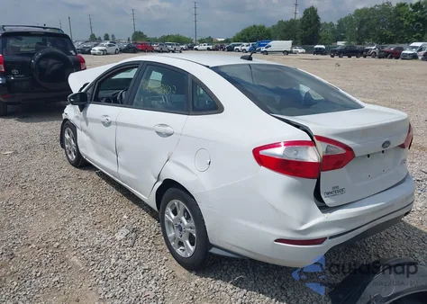 2014 Ford Fiesta Se z USA, uszkodzony, nr VIN 3FADP4BJ4EM225848